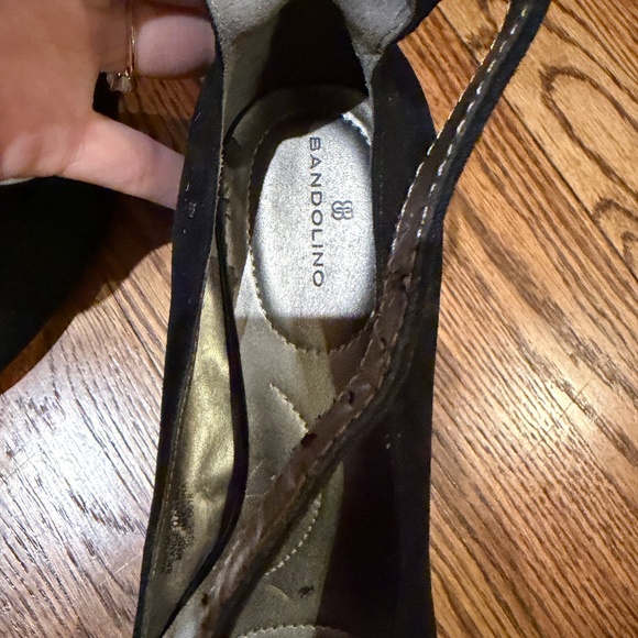 Size 9 Bandolino Black Block Heels - Picture 3 of 3